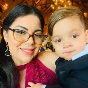 Meet your Posher, Stephanie garcia